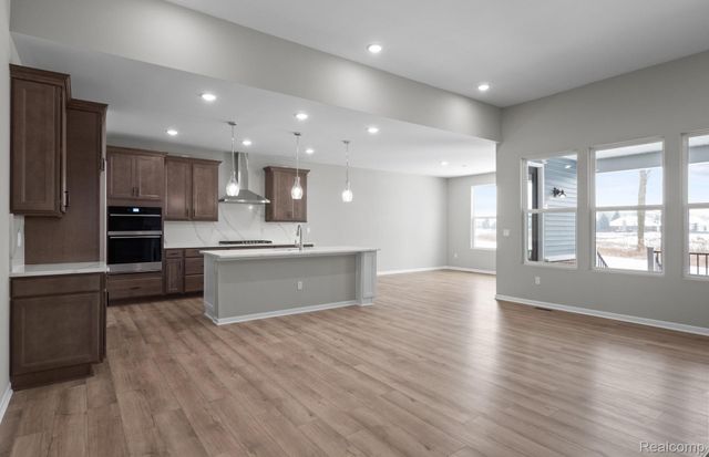 50681 Crusader Drive, Macomb Township, MI 48042
