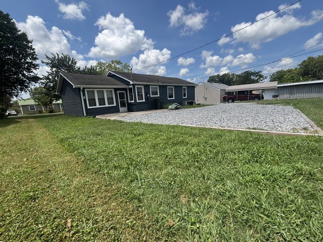 216 Daleview Ave, Gallatin, TN 37066