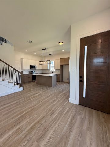 5634 Mesa Circle, Dallas, TX 75235