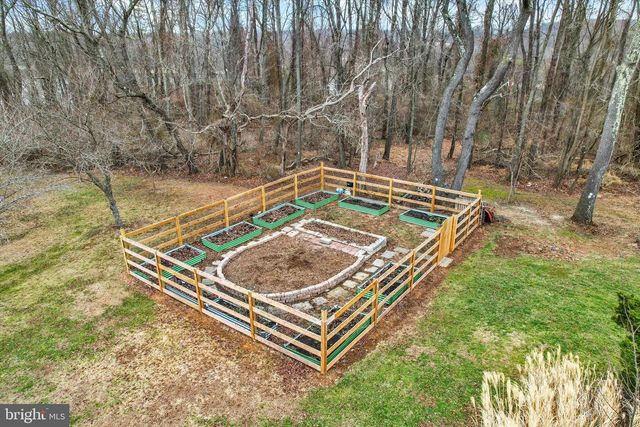 3504 EAGLE RIDGE CT, Hanover, PA 17331