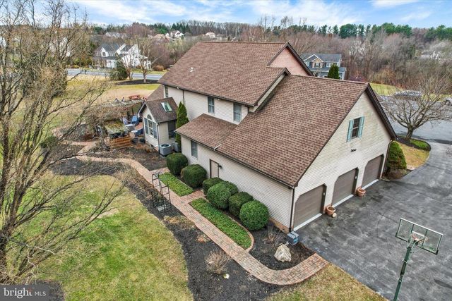 3504 EAGLE RIDGE CT, Hanover, PA 17331