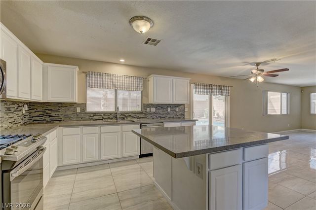 2619 Paradise Isle Avenue, North Las Vegas, NV 89031