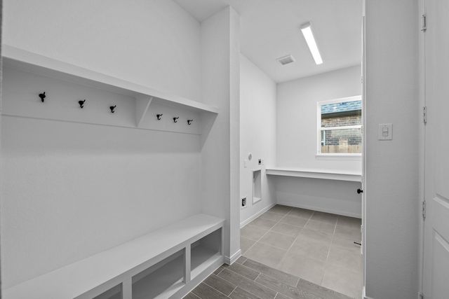 12318 Sweet Gum Drive, Mont Belvieu, TX 77523