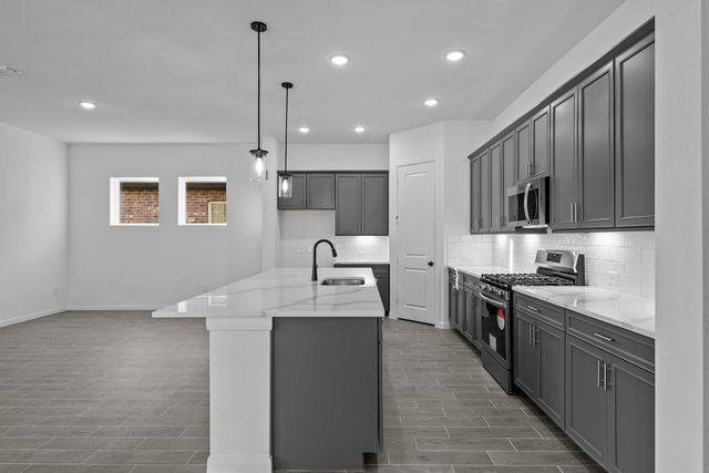 12318 Sweet Gum Drive, Mont Belvieu, TX 77523