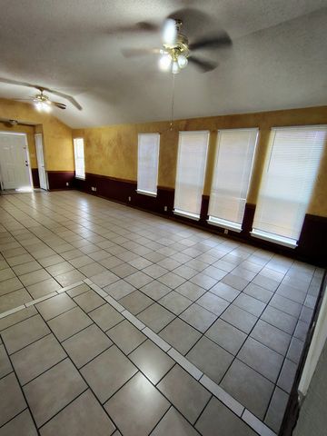 218 King Lane, Little Elm, TX 75068