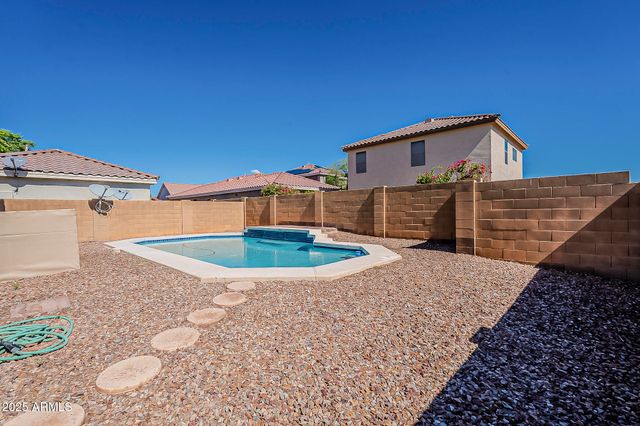 2286 E Peach Tree Drive, Chandler, AZ 85249