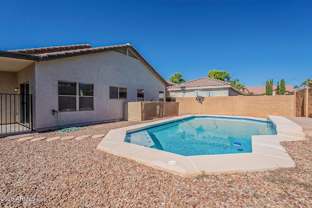 2286 E Peach Tree Drive, Chandler, AZ 85249