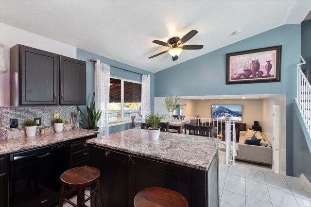 5352 W CASSATT CIR, Kearns, UT 84118