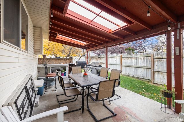 5352 W CASSATT CIR, Kearns, UT 84118