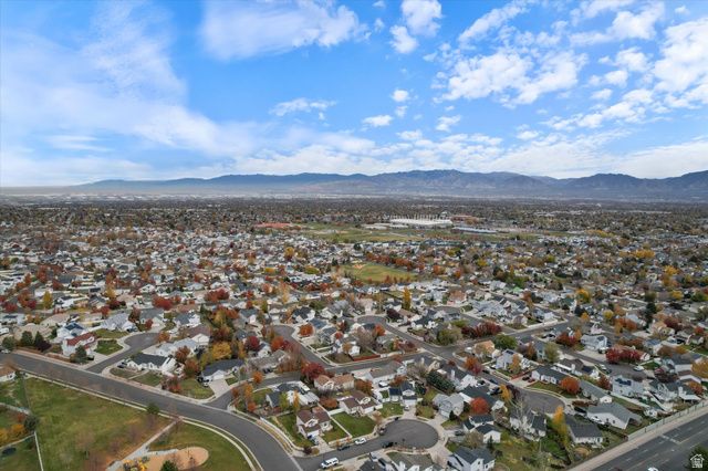 5352 W CASSATT CIR, Kearns, UT 84118