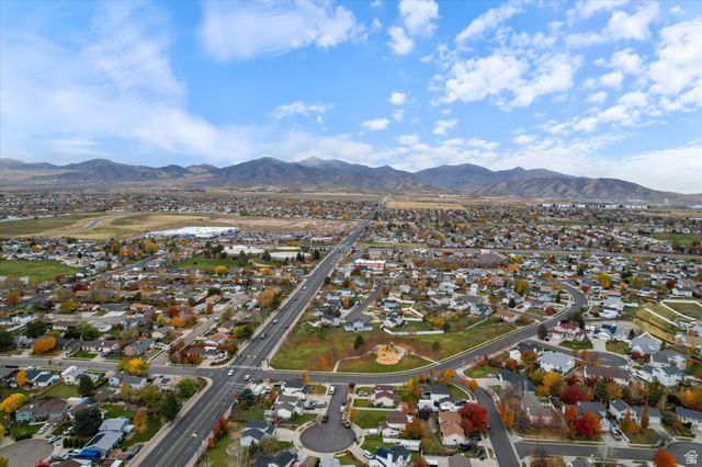 5352 W CASSATT CIR, Kearns, UT 84118