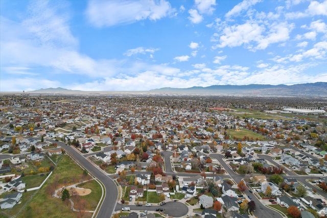 5352 W CASSATT CIR, Kearns, UT 84118