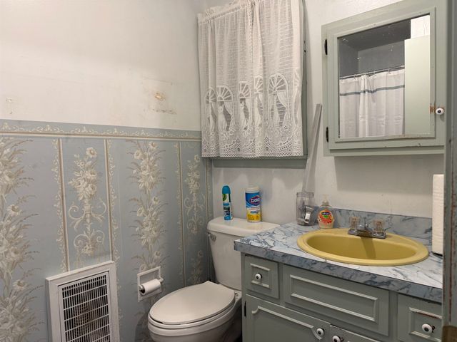 424 School St, Melbourne, AR 72556