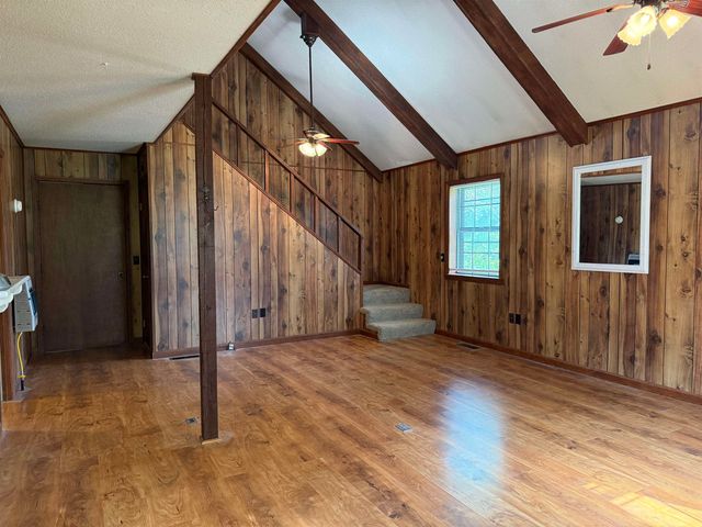 424 School St, Melbourne, AR 72556