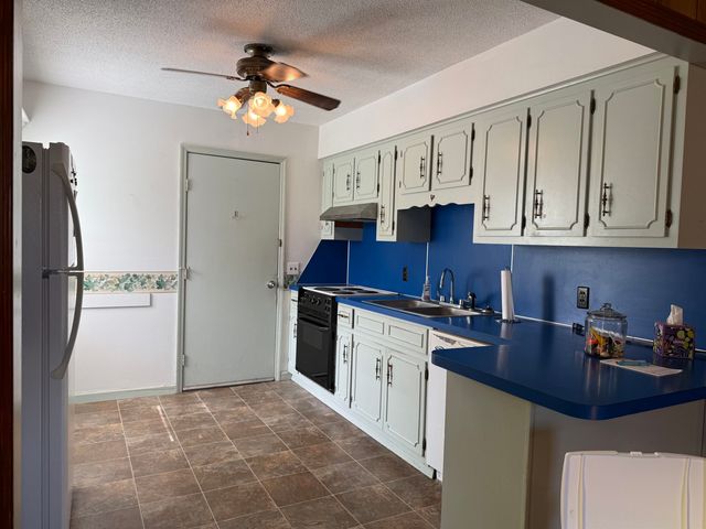 424 School St, Melbourne, AR 72556