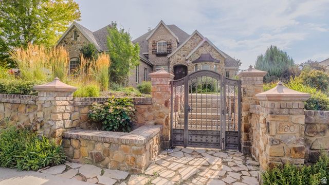 880 RIDGE LN, Alpine, UT 84004