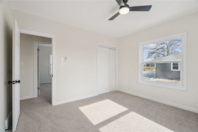 3075 14th Avenue, Marion, IA 52302