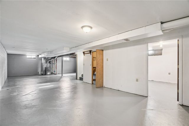 3075 14th Avenue, Marion, IA 52302