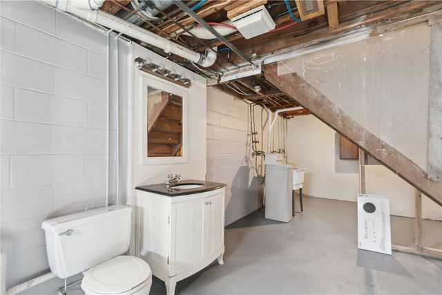 3075 14th Avenue, Marion, IA 52302