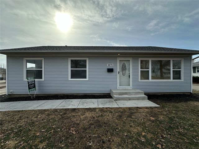 3075 14th Avenue, Marion, IA 52302