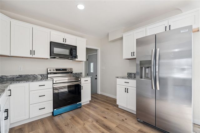 3075 14th Avenue, Marion, IA 52302