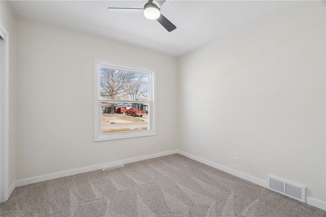 3075 14th Avenue, Marion, IA 52302