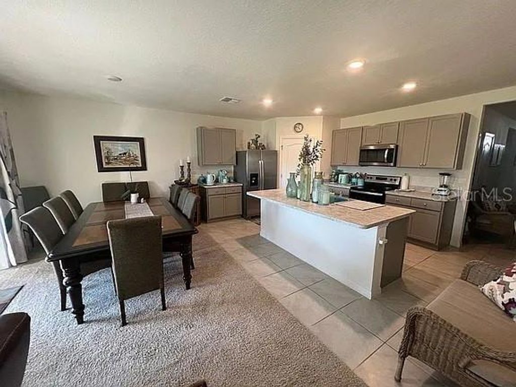 Image 3 of property listing at 2711 NEVERLAND DRIVE, New Smyrna Beach, FL 32168