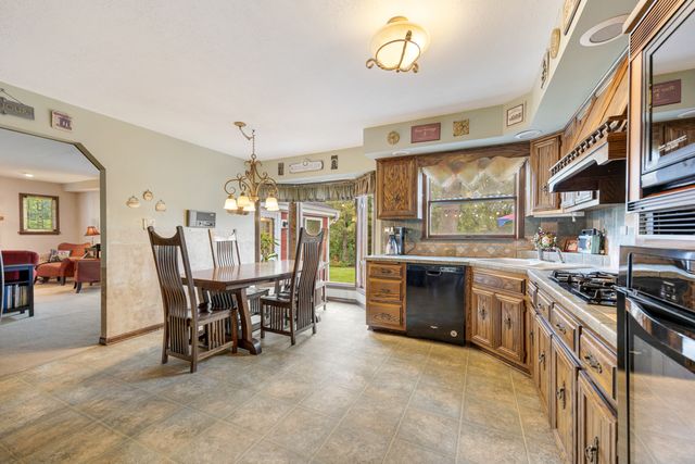 381 E Nebraska A Street, Frankfort, IL 60423