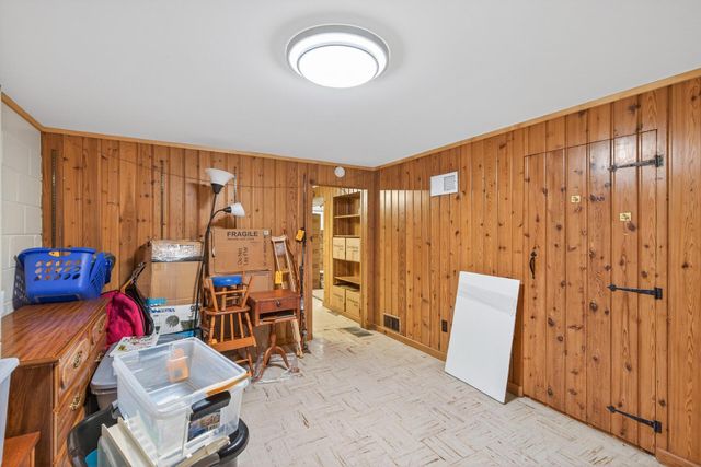 5007 65th Avenue N, Brooklyn Center, MN 55429