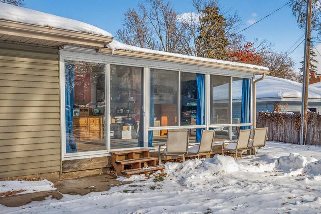 5007 65th Avenue N, Brooklyn Center, MN 55429