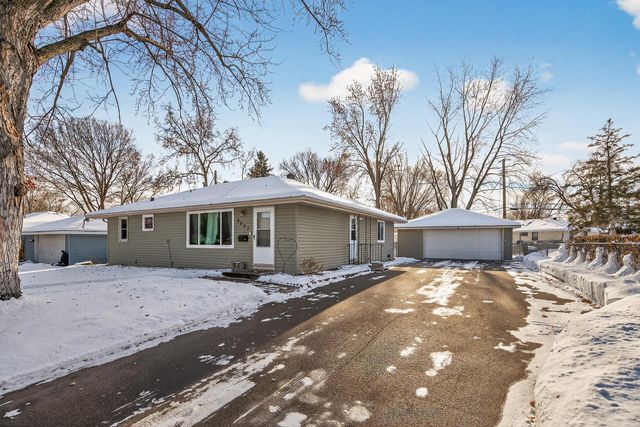 5007 65th Avenue N, Brooklyn Center, MN 55429