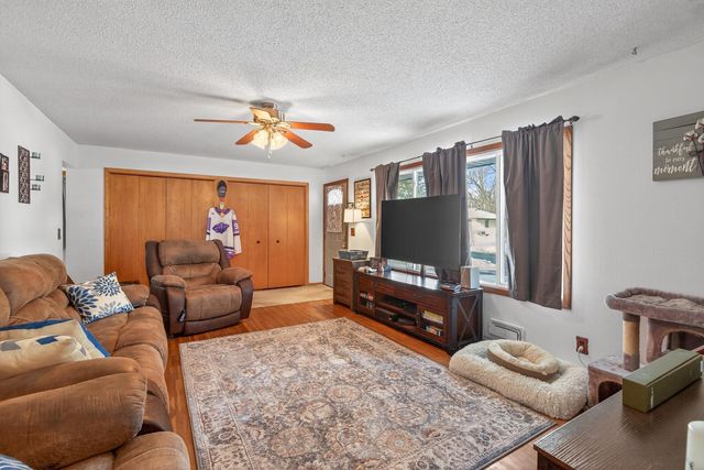 5007 65th Avenue N, Brooklyn Center, MN 55429