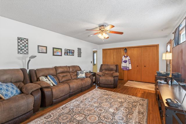 5007 65th Avenue N, Brooklyn Center, MN 55429