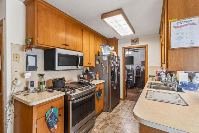 5007 65th Avenue N, Brooklyn Center, MN 55429