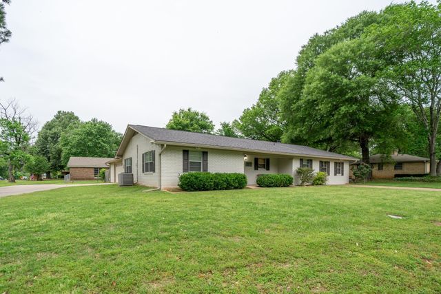 102 Randal Lane, Pittsburg, TX 75686