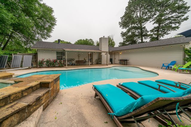 102 Randal Lane, Pittsburg, TX 75686