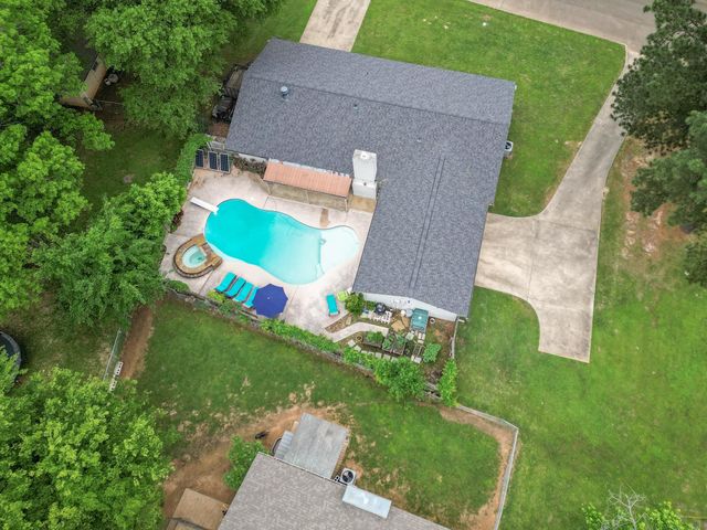 102 Randal Lane, Pittsburg, TX 75686
