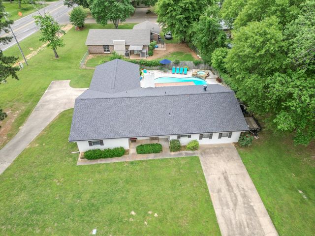 102 Randal Lane, Pittsburg, TX 75686