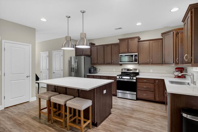 5104 W Dolphin Street, North Charleston, SC 29405