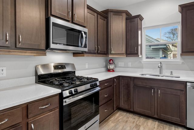 5104 W Dolphin Street, North Charleston, SC 29405