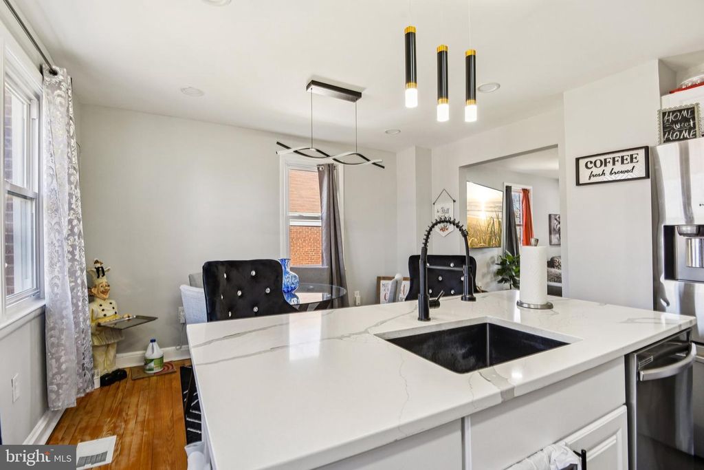 Image 11 of property listing at 7004 ARION RD, Baltimore, MD 21234