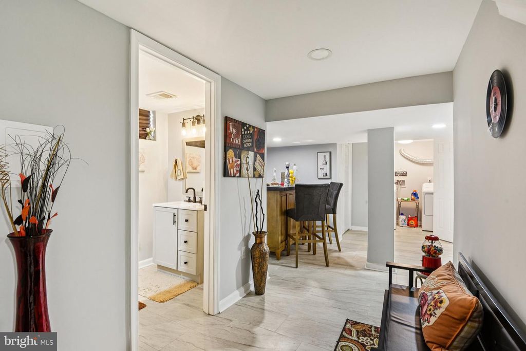 Image 27 of property listing at 7004 ARION RD, Baltimore, MD 21234