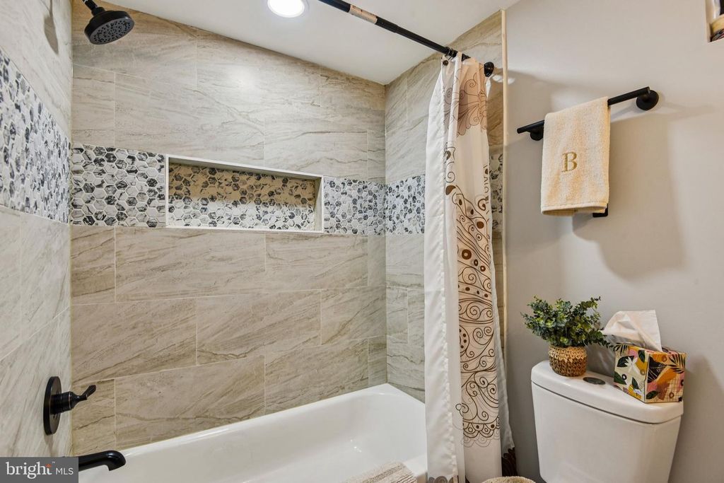 Image 29 of property listing at 7004 ARION RD, Baltimore, MD 21234