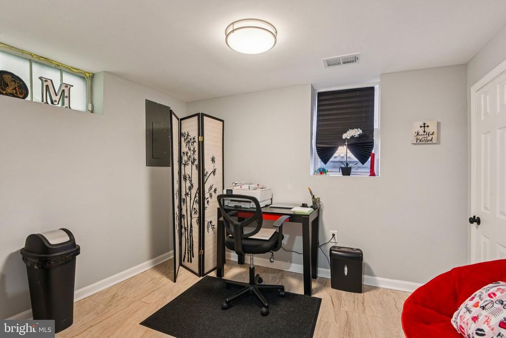 Image 32 of property listing at 7004 ARION RD, Baltimore, MD 21234