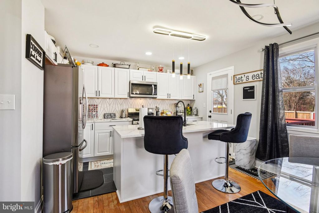 Image 9 of property listing at 7004 ARION RD, Baltimore, MD 21234