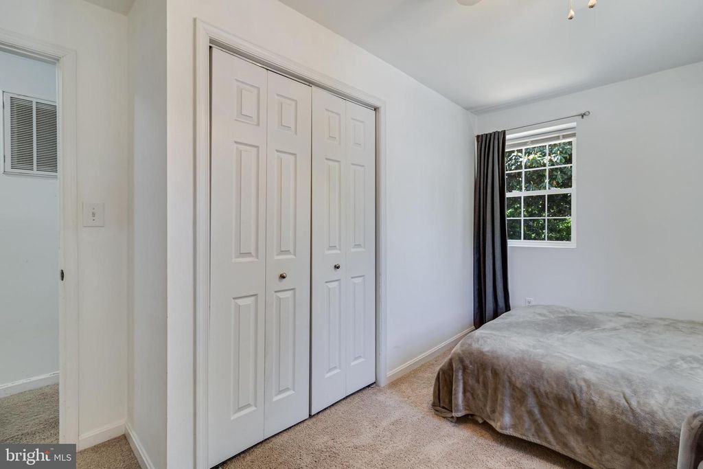 Image 18 of property listing at 1506 DOGWOOD RD, St Leonard, MD 20685