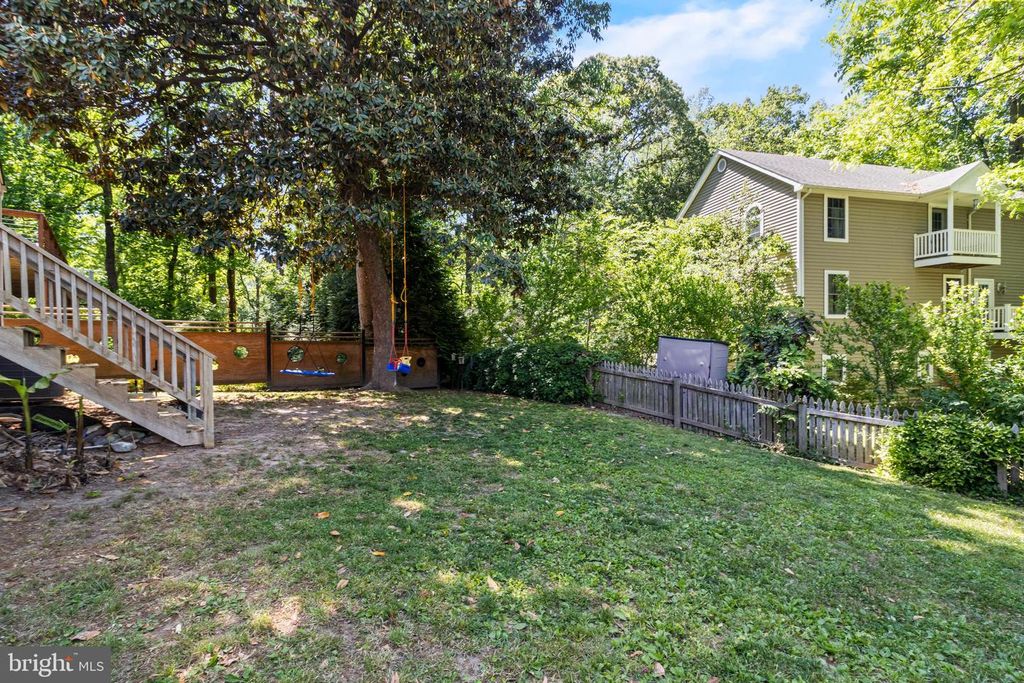 Image 29 of property listing at 1506 DOGWOOD RD, St Leonard, MD 20685