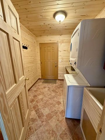 503 John Street, Necedah, WI 54646