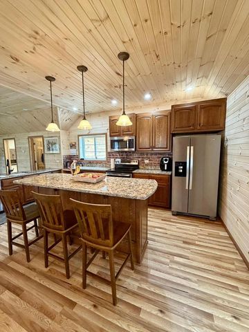 503 John Street, Necedah, WI 54646