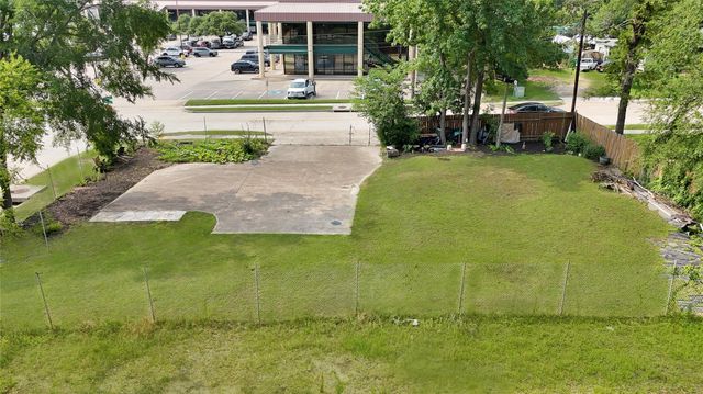 1620 Odd Fellow Street, Conroe, TX 77301